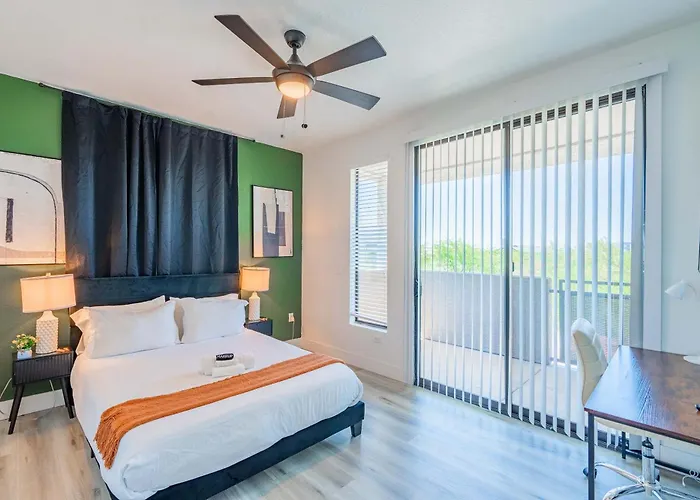 Westgate Oasis Pool Gym Wd Steps To Stadium * Glendale